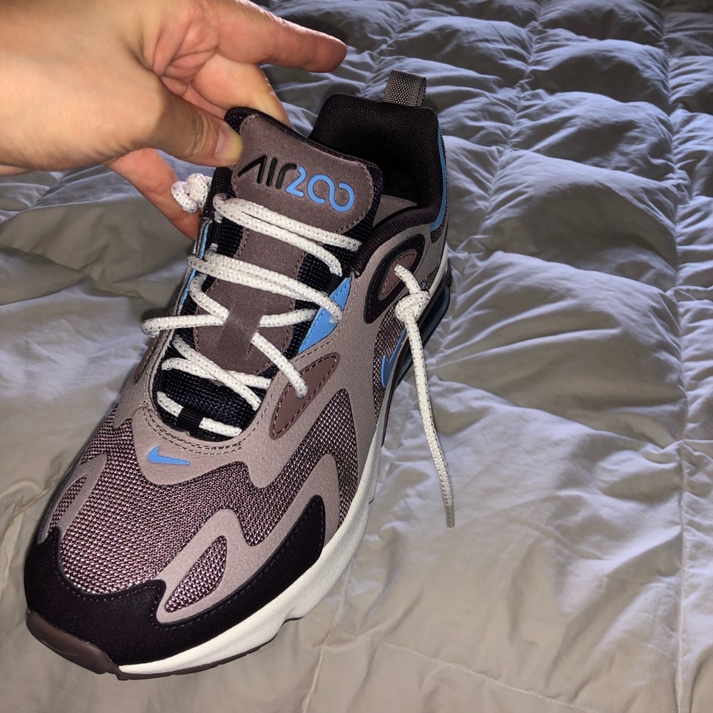 Nike Air Max 200 Plum Eclipse Brown Woman’s